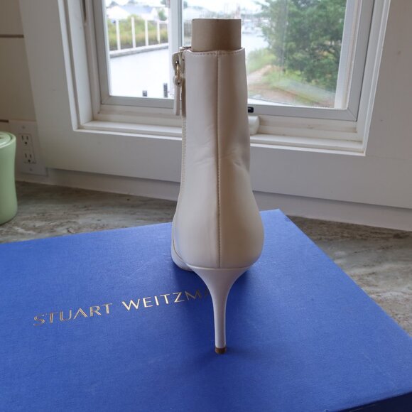 Stuart Weitzman Cream Smooth Calf Leather Boots sz 8 - Picture 3 of 3